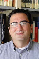Portrait picture of Prof. Dr. Doganoglu
