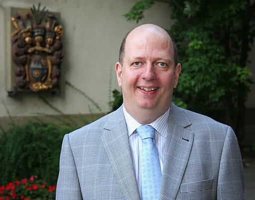 Dr. Manfred Plagens