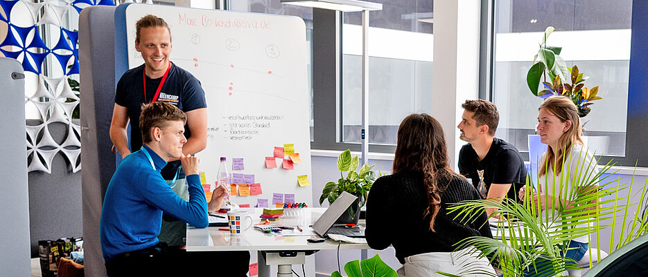 In einem der Ideencamps arbeitete dieses Team an einer Lösung für ein smartes Protokollsystem (von links): Magnus Michel, Willy Kögler, Susanne Auer, Christoph Tomitza und Celina-Sophie Ort.