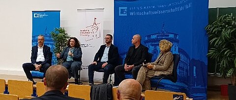 Von links: Prof. Bofinger, Andrea Nahles, Dr. Stefan Zapfel, Andreas Möller und Stephanie Böhm